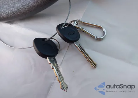 2009 Chevrolet Malibu Hybrid z USA, uszkodzony, nr VIN 1G1ZF57579F225586